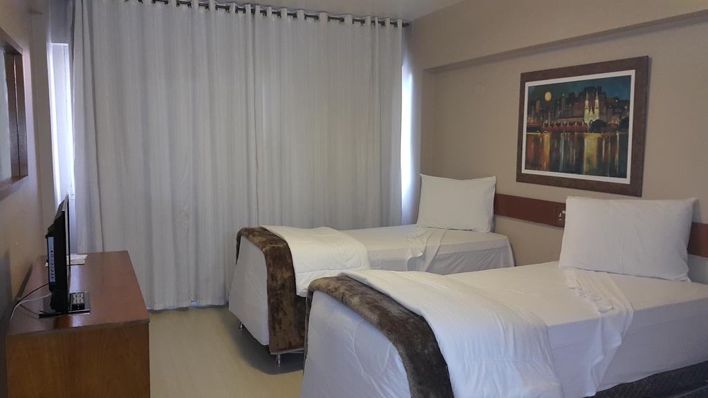 Hotel Portal ซังตานา โด ลิฟวราเมงโต ภายนอก รูปภาพ